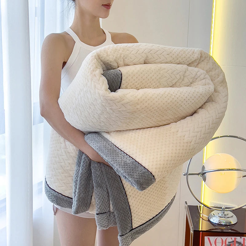 Spring Autumn Warm Double Layer Fleece Blanket Soft Skin Friendly Throw Blanket for Bedroom or Double Bed