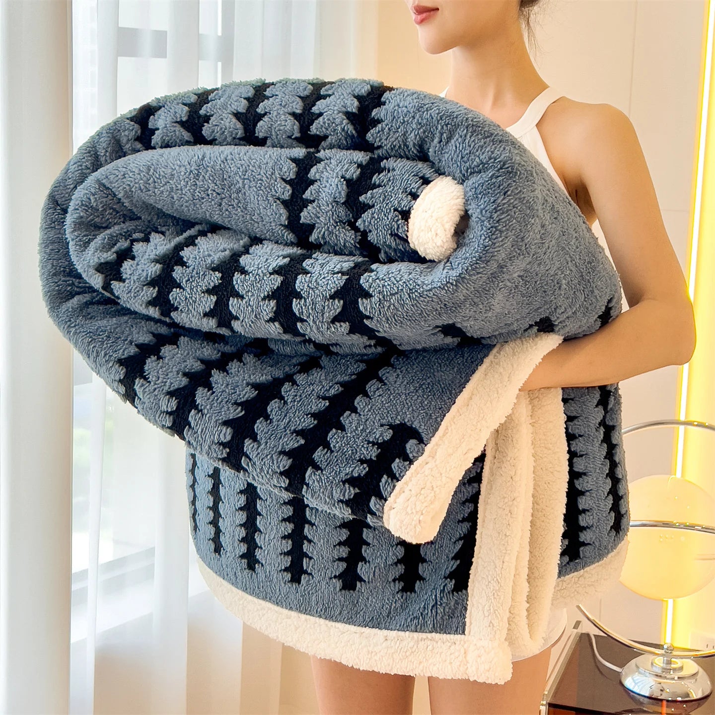 Fluffy Soft Plush Blanket for Winter Warm Thick Fleece Throw Blanket with Geometric Striped Design for Sofa or Bed